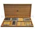 Forge de Laguiole: M�nag�re de 24 pi�ces Laguiole manches BOIS lame mitres et platines en acier inoxydable bross� - pr�sentation en coffret bois 